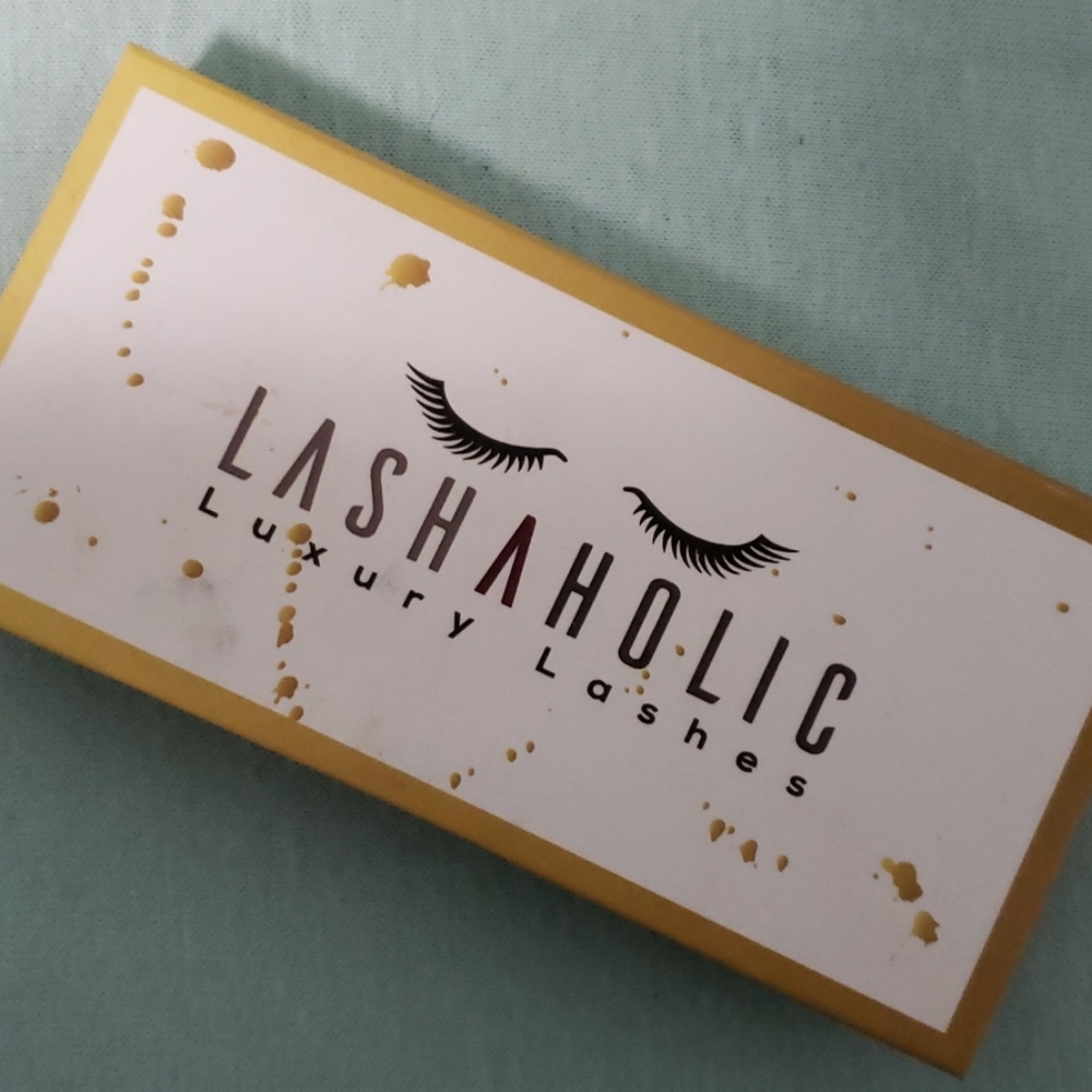 Lashaholic Instaglam lashes